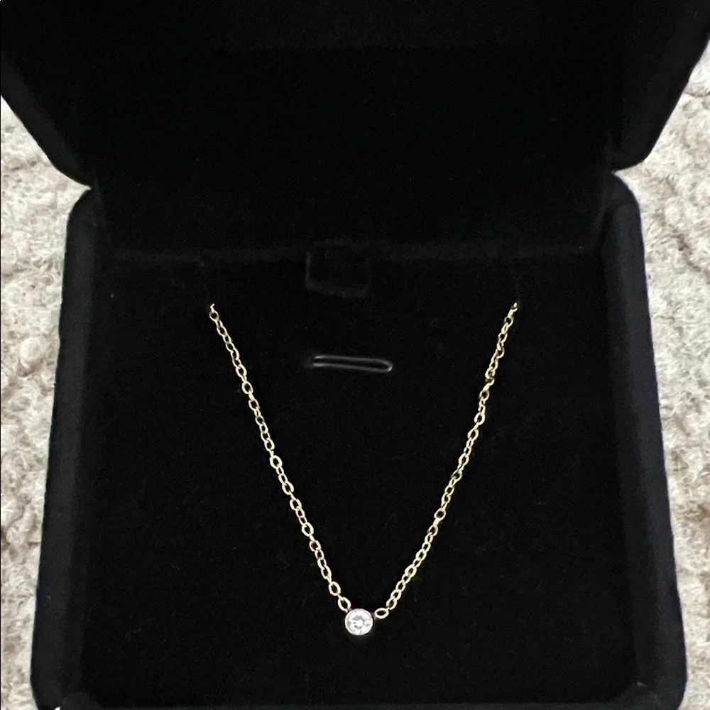 Roum Soleil No. 1 Diamond Pendant Necklace and loundon dainty papeclip necklace - Picture 1 of 3